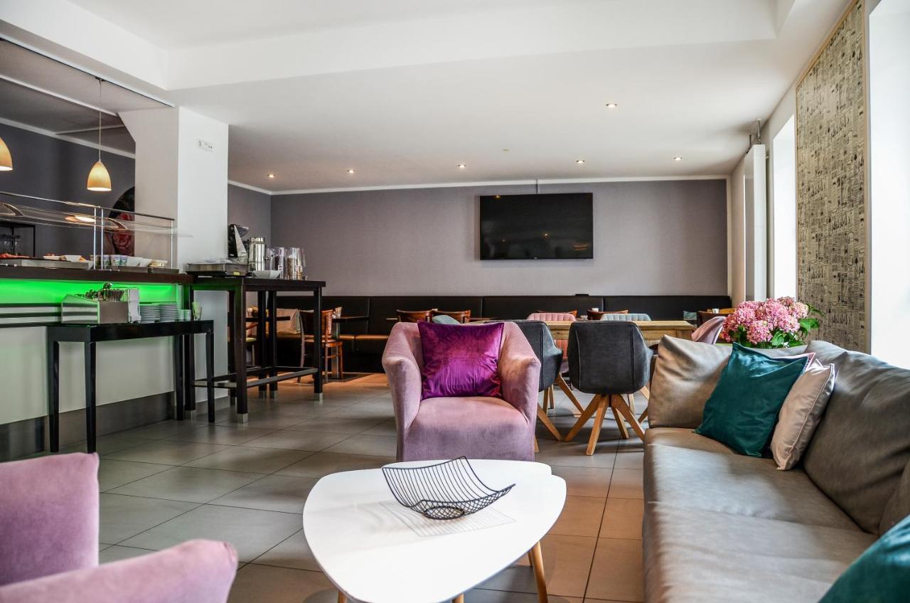 Stay Lev Hotel Leverkusen Esterno foto