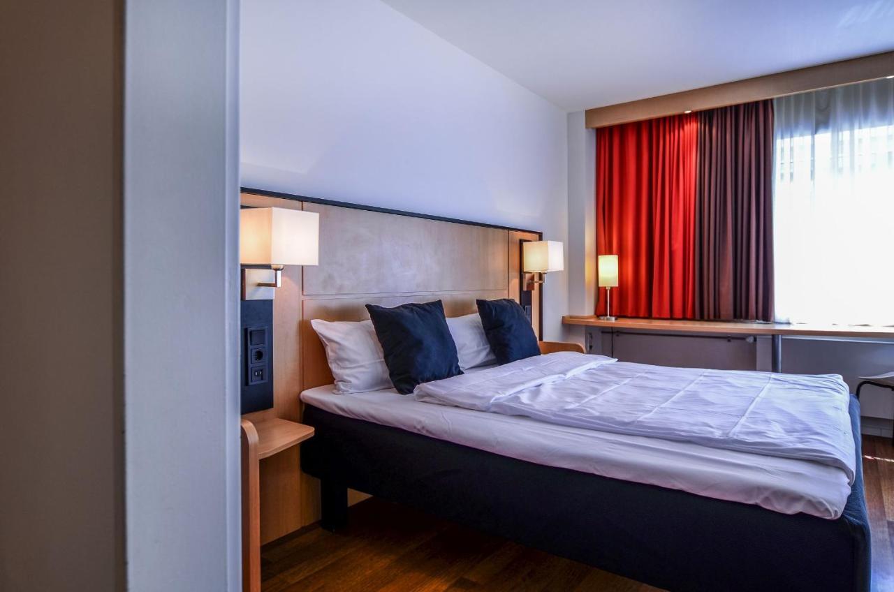 Stay Lev Hotel Leverkusen Esterno foto