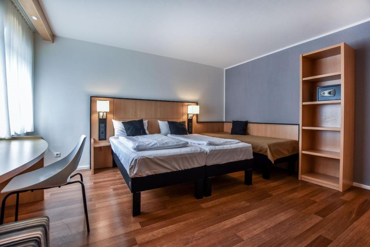 Stay Lev Hotel Leverkusen Esterno foto